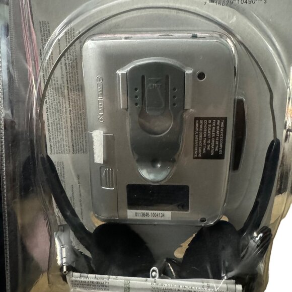 Coby Personal AM/FM Radio AM FM Tuner Headphones Portable - Picture 5 of 9